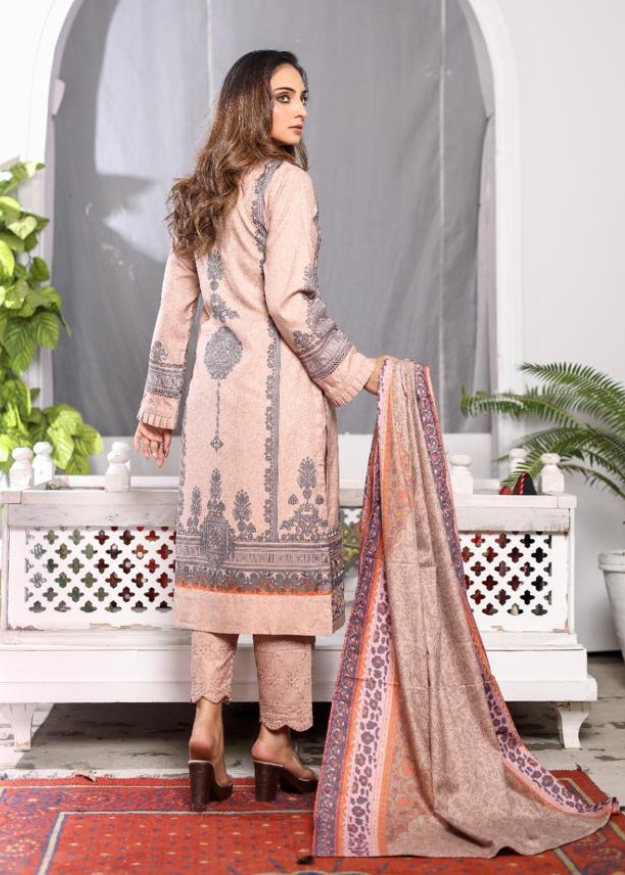 Haniya Embroidered Dhanak 3 Piece Suit H-32