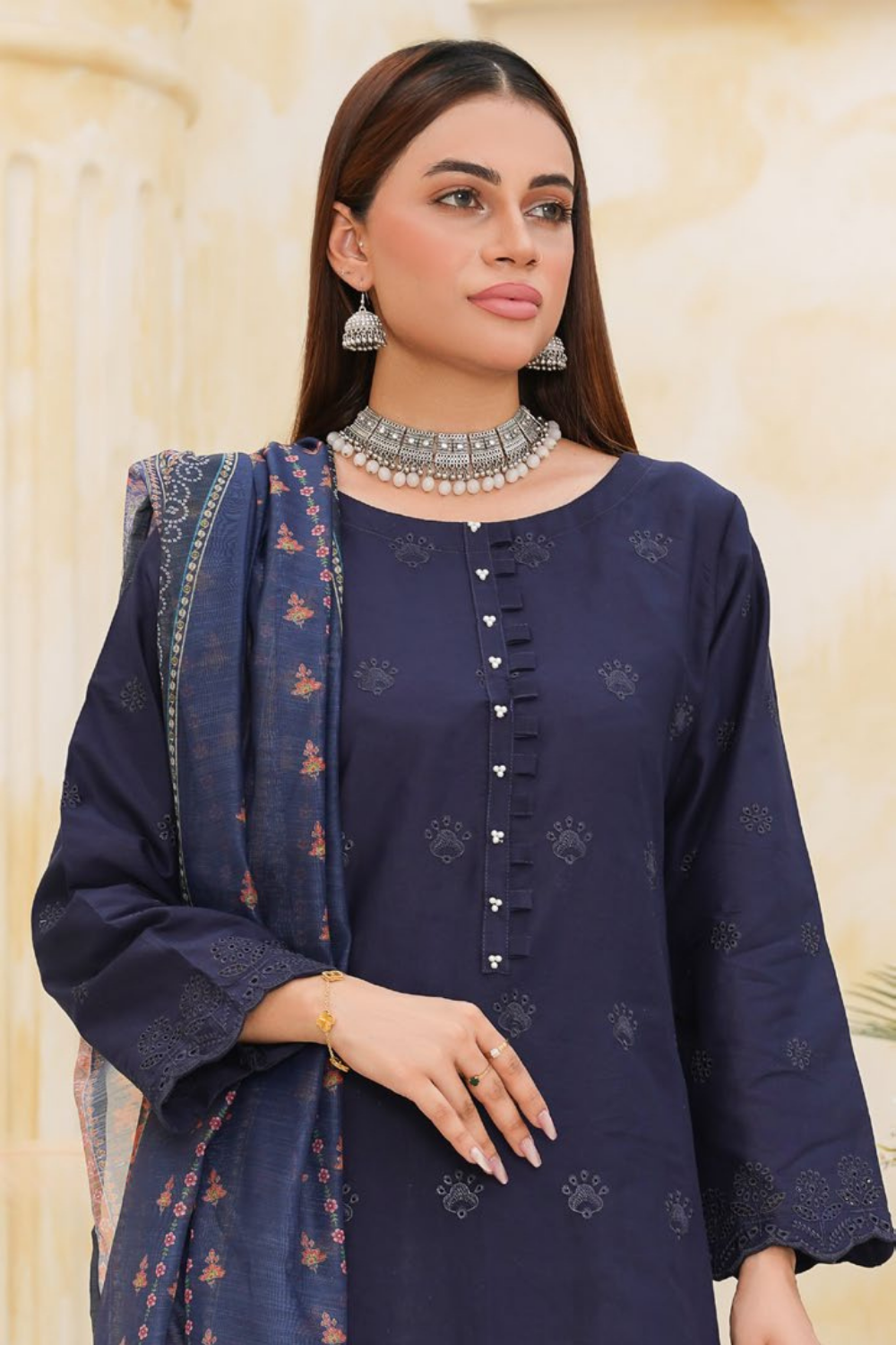 Dynia's By  Bin Saeed Embroidered Chickenkari Lawn Suit BS-104