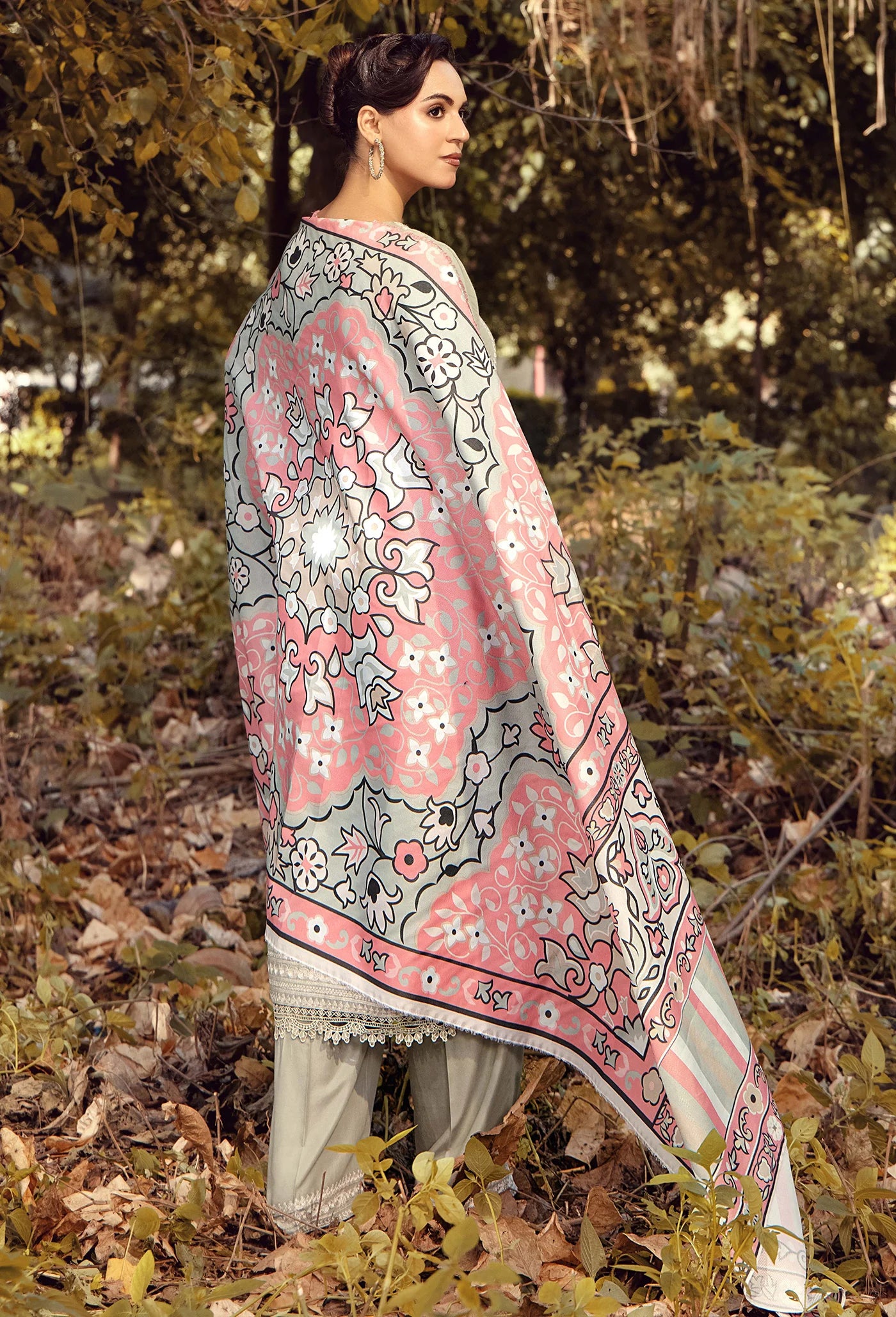 Adan Libas Embroidered Linen Suit 7664
