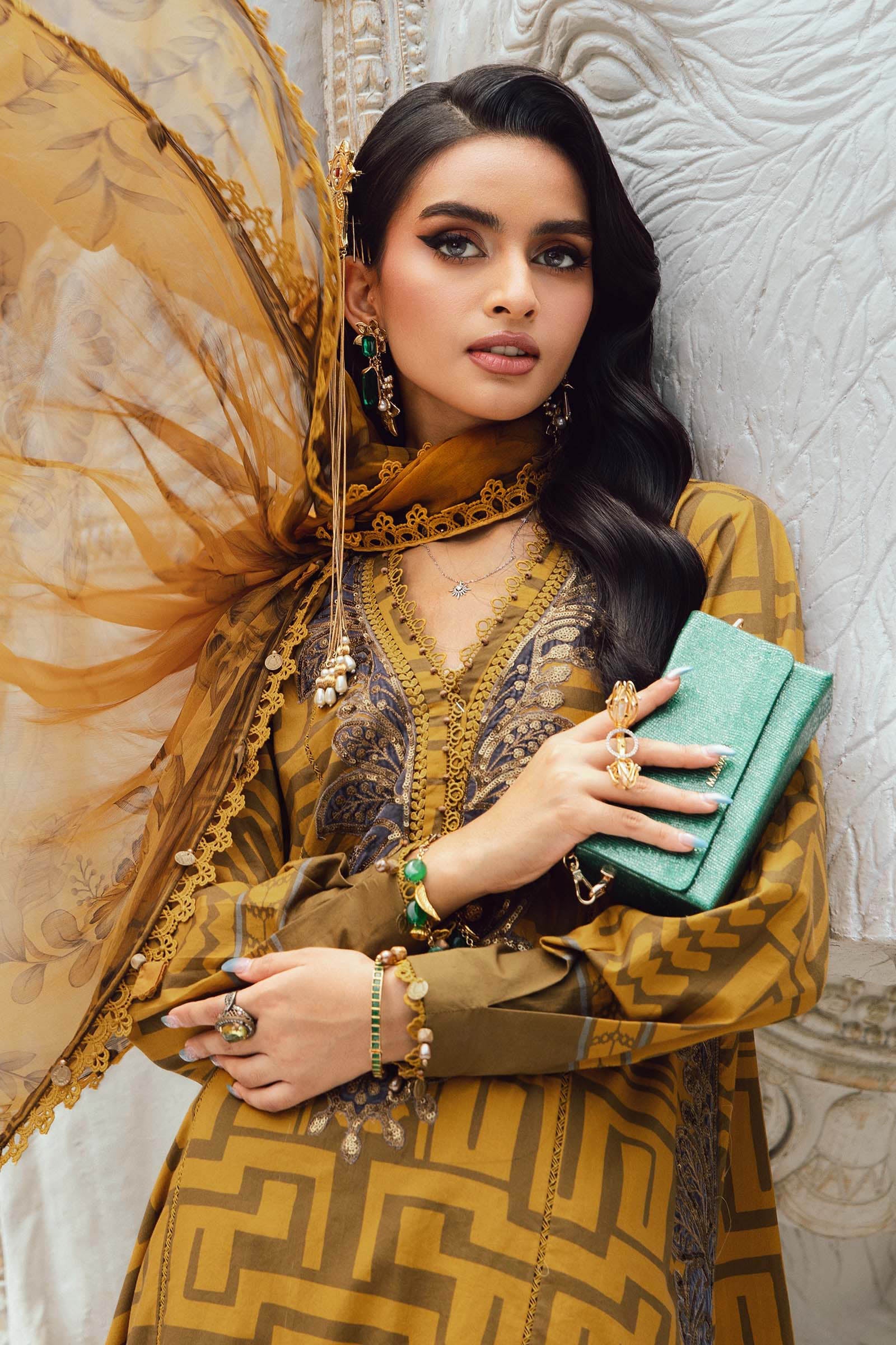 Maria B 3PC Embroidered Cambric Suit MPT-2703-A