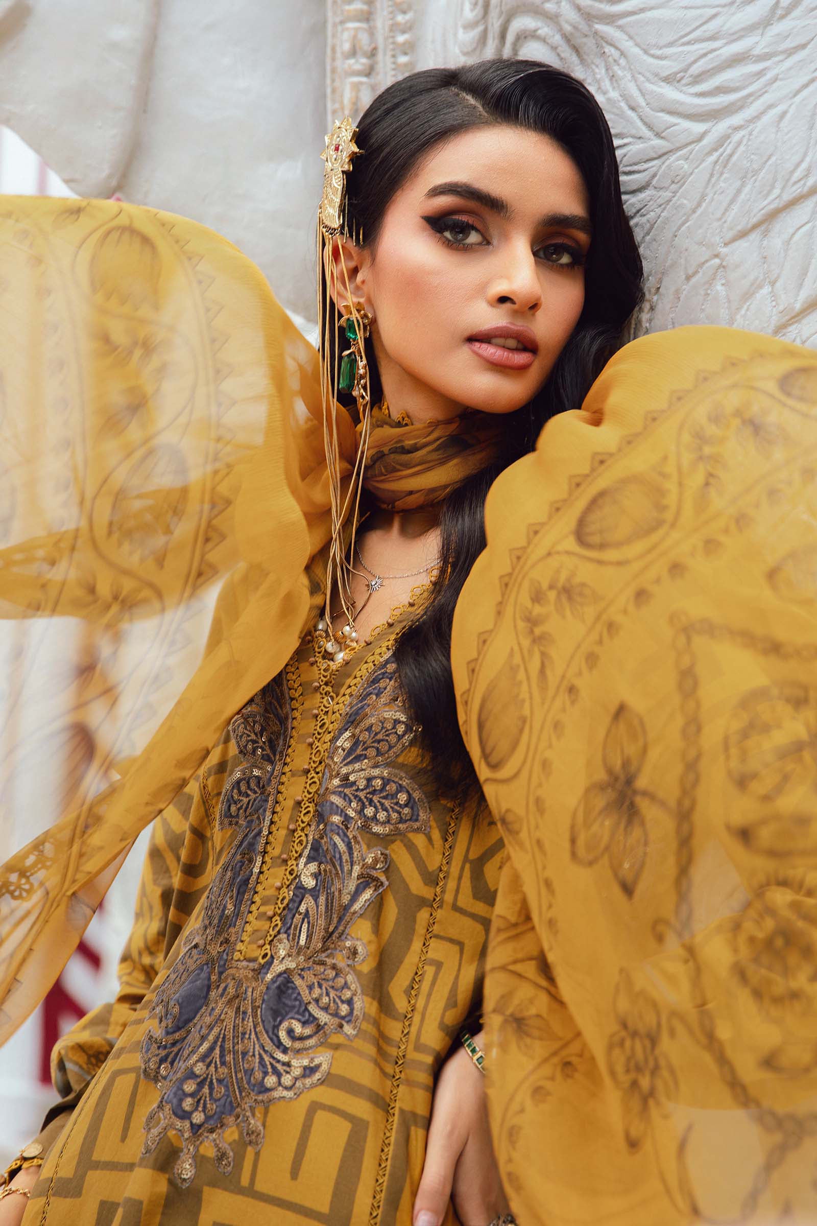 Maria B 3PC Embroidered Cambric Suit MPT-2703-A