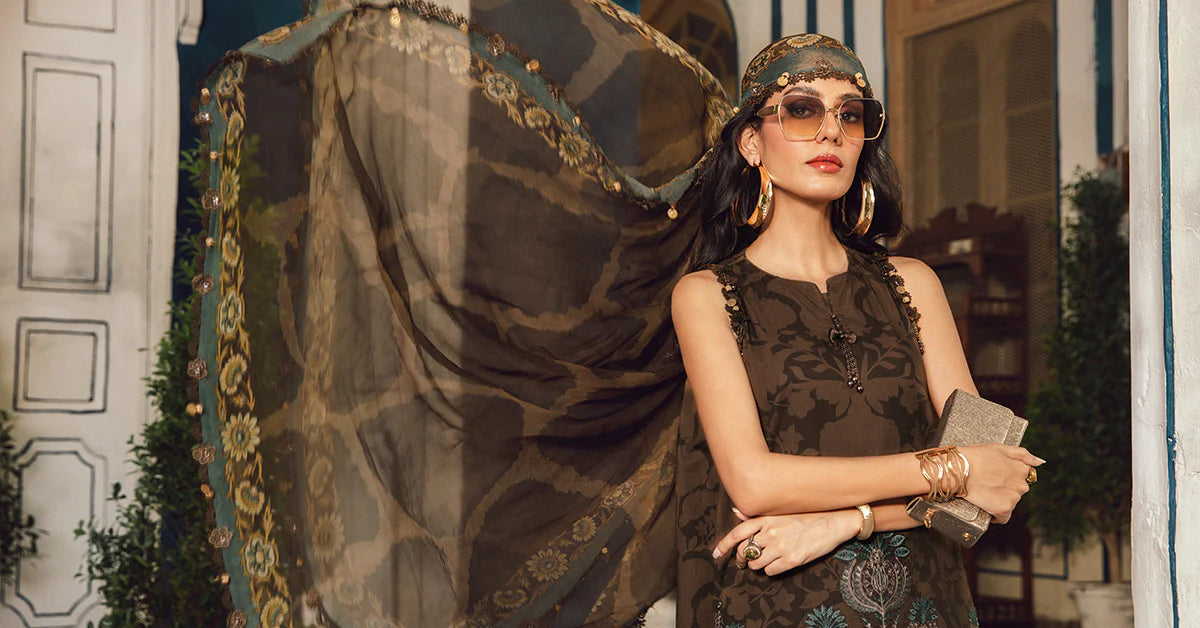 Maria B 3PC Embroidered Cambric Suit MPT-2704-A