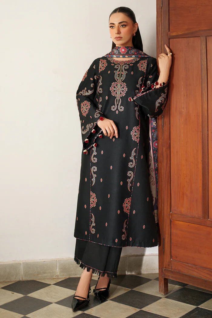 Jazmin Embroidered Viscose Suit UW-0152