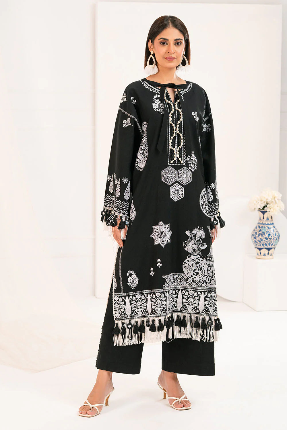 Gul Ahmed 2PC Embroidered Khaddar Suit TK-52003