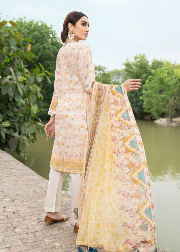 Munira Embroidered Lawn 3 Piece Suit MSL 34